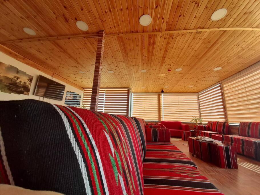 Petra Cabin Hostel Wadi Musa Esterno foto